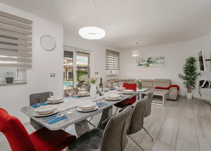 Milina Βίλα Višnjan